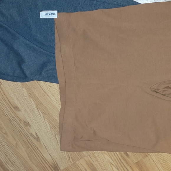 New Old Navy pants 2 pair size 3X - Picture 2 of 4